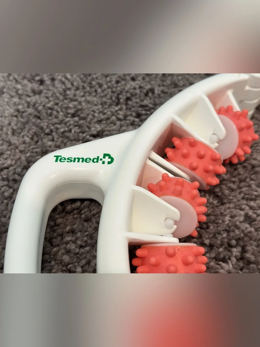 Tesmed Cellulite Massage Roller with Coral Spiked Rollers